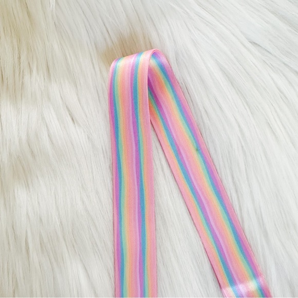 Pastel rainbow stripe lanyard - Picture 3 of 3